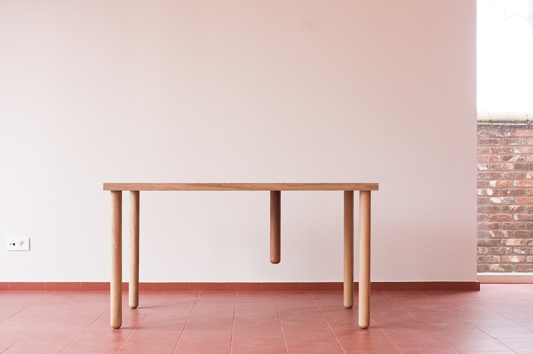 ânders - HAAR / Bull - a table